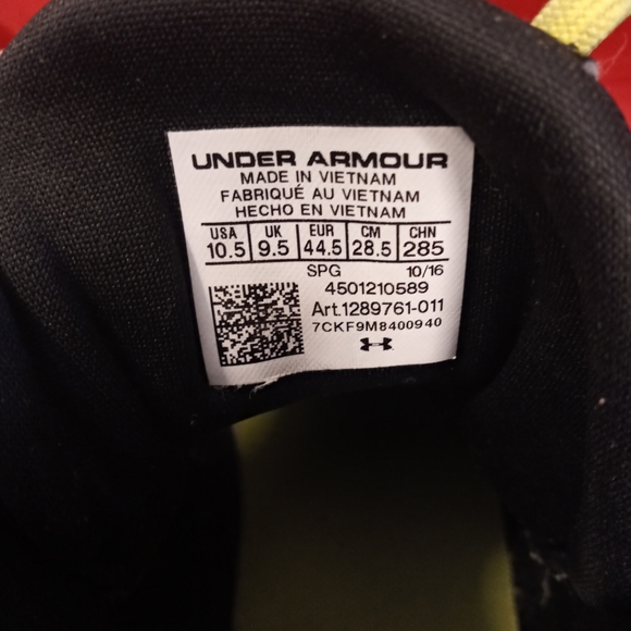 Men's Under Armour Bound Football Cleats Size 10.5 - Picture 4 of 7